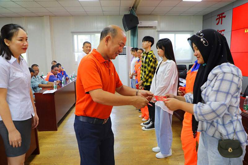 “金秋助學，圓夢明佳！”明佳集團黨支部及工會組織開展愛心助學活動！